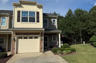 121 Cypress Hill Ln, Holly Springs, NC 27540 - Photo 3