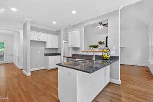 103 Highlands Lake Dr, Cary, NC 27518 - Photo 9