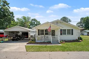 106 N Fort St, Pikeville, NC 27863 - Photo 1