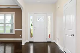 46 Rowland Dr, Fuquay Varina, NC 27526 - Photo 5