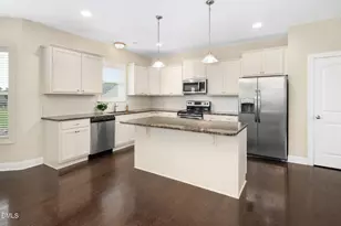 46 Rowland Dr, Fuquay Varina, NC 27526 - Photo 7