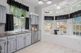 111 Carriage Cir, Chapel Hill, NC 27514 - Photo 7