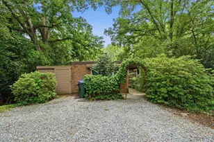 16 Davie Cir, Chapel Hill, NC 27514 - Photo 41