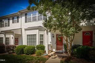 215 Pointe Crest Ct, Cary, NC 27513 - Photo 3
