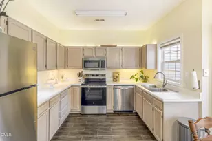 215 Pointe Crest Ct, Cary, NC 27513 - Photo 5