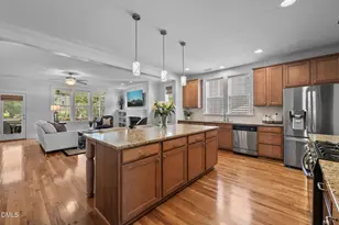 109 Mearleaf Pl, Holly Springs, NC 27540 - Photo 11
