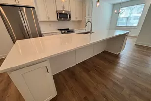 5710 Parker Pnes Ct, Raleigh, NC 27609 - Photo 23