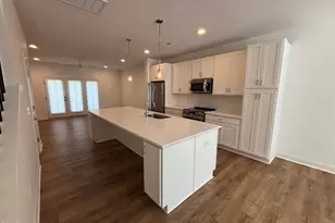 5710 Parker Pnes Ct, Raleigh, NC 27609 - Photo 13