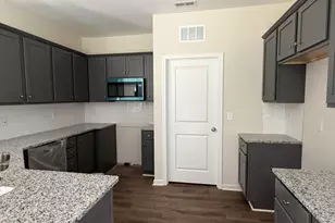 131 Mangrove Ct, Four Oaks, NC 27524 - Photo 3