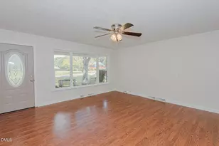 243 Nicks St, Graham, NC 27253 - Photo 15