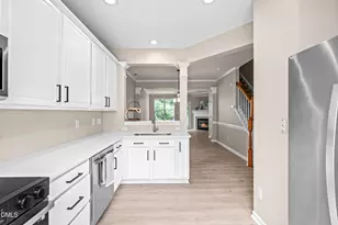 8472 Central Dr, Raleigh, NC 27613 - Photo 5