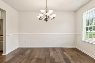 550 Birchtree Valley Ct, Fuquay Varina, NC 27526 - Photo 9