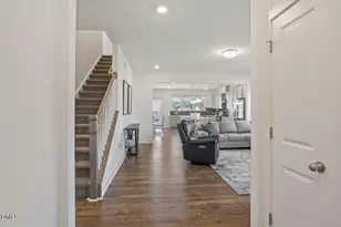 811 Bent Willow Dr, Clayton, NC 27527 - Photo 9