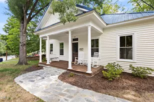 915 S 3rd St, Sanford, NC 27330 - Photo 5