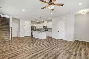 949 Robbie Jackson Ln, Fuquay-Varina, NC 27526 - Photo 5