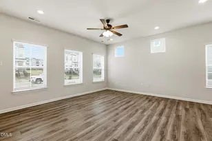 949 Robbie Jackson Ln, Fuquay-Varina, NC 27526 - Photo 11