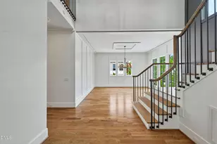 2721 St Marys St, Raleigh, NC 27609 - Photo 3