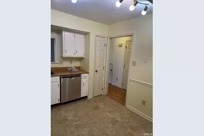 6416 Meadow View Drive, Raleigh, NC 27609 - Photo 29