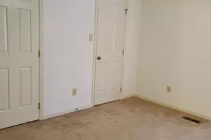 6416 Meadow View Dr, Raleigh, NC 27609 - Photo 35