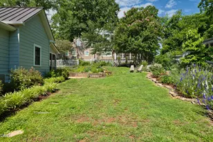 108 S Occoneechee St, Hillsborough, NC 27278 - Photo 31