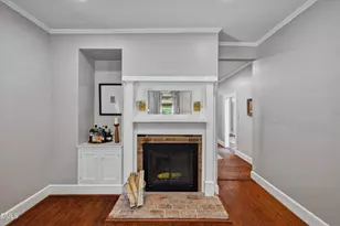 108 S Occoneechee St, Hillsborough, NC 27278 - Photo 5