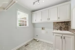 2915 Truitt Dr, Burlington, NC 27215 - Photo 17