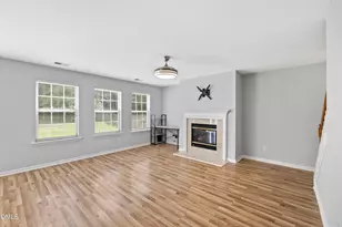 105 Chilmark Ridge Dr, Holly Springs, NC 27540 - Photo 17