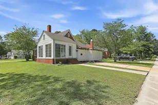 708 S 3rd St, Smithfield, NC 27577 - Photo 1