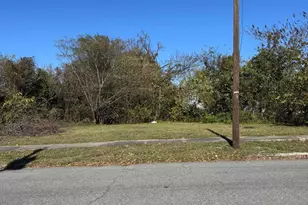109 E Pine St, Goldsboro, NC 27530 - Photo 1