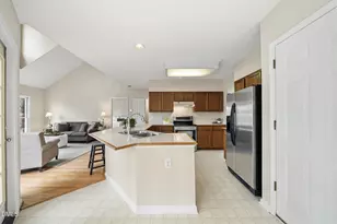 805 Beddingfield Dr, Knightdale, NC 27545 - Photo 5