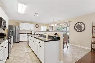 200 Georgetowne Dr, Clayton, NC 27520 - Photo 5