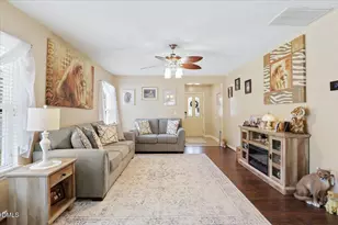 200 Georgetowne Dr, Clayton, NC 27520 - Photo 15