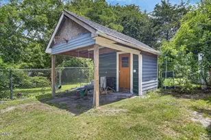 1311 S Williams St, Henderson, NC 27536 - Photo 23