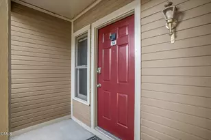 105 Marbury Ct, Cary, NC 27513 - Photo 5