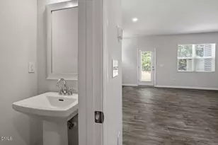 121 Enterprise Dr, Clayton, NC 27520 - Photo 15