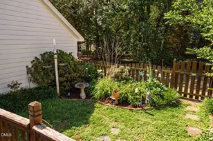 107 Cumberland Green Dr, Cary, NC 27513 - Photo 33