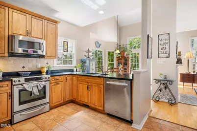 107 Cumberland Green Drive, Cary, NC 27513 - Photo 9