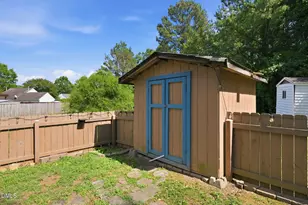 8 Byerly Ct, Durham, NC 27713 - Photo 27