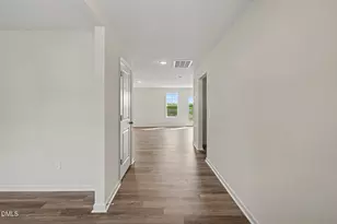 207 Baxley Dr, Dunn, NC 28334 - Photo 5