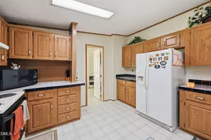 1427 Cherokee Trail, Sanford, NC 27332 - Photo 15