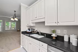 18 Scottish Ln, Durham, NC 27707 - Photo 7