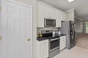 18 Scottish Ln, Durham, NC 27707 - Photo 3