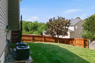 5702 Orchard Beach Ln, Raleigh, NC 27616 - Photo 33