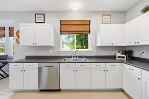 5702 Orchard Beach Ln, Raleigh, NC 27616 - Photo 15