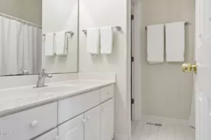 2704 Dray Ct, Raleigh, NC 27613 - Photo 47