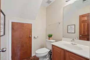 118 Clancy Cir, Cary, NC 27511 - Photo 15