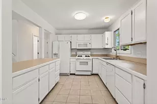 5917 Rock Service Station Rd, Raleigh, NC 27603 - Photo 17