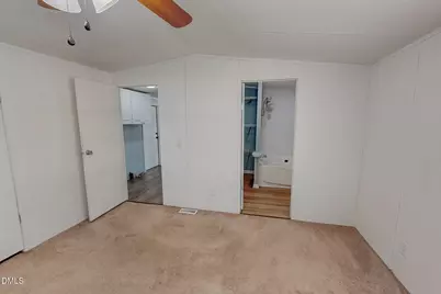 32 Everett Avenue, Roxboro, NC 27574 - Photo 13