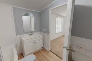 32 Everett Ave, Roxboro, NC 27574 - Photo 15