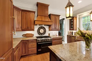 319 Circle Park Pl, Chapel Hill, NC 27517 - Photo 17
